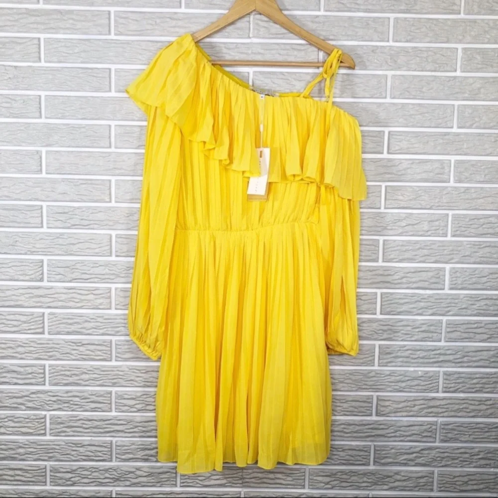 NWT REVOLVE ENDLESS ROSE ONE SHOULDER RUFFLE DRESS - Picture 5 of 10